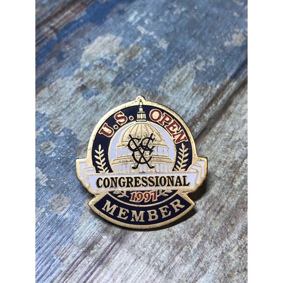 1997 US Open Congressional Member Commemorative Golf Pin Rare - Picture 1 of 2